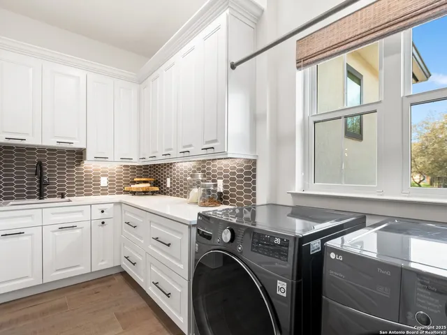 $1,250,000 | 8030 Colonial Woods, Boerne, TX 78015