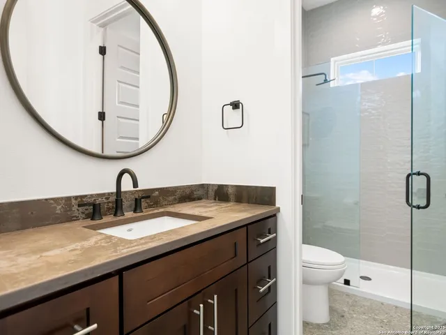 $1,250,000 | 8030 Colonial Woods, Boerne, TX 78015