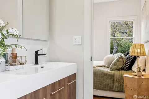 $1,795,000 | 6043 Harwood Avenue, Oakland, CA 94618