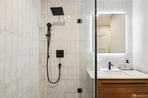 $1,795,000 | 6043 Harwood Avenue, Oakland, CA 94618