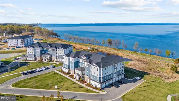 $799,900 | 132 Wheelhouse Way, Unit 11, Chester, MD 21619