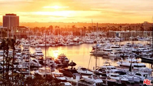 $5,500 | 4335 Marina City Drive, Unit 340, Marina del Rey, CA 90292