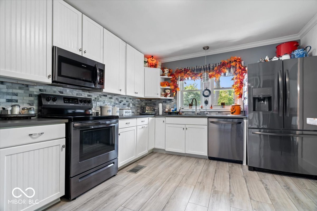 5012 West 8th Street Road Anderson, IN 46011 - Photo 11 of 45