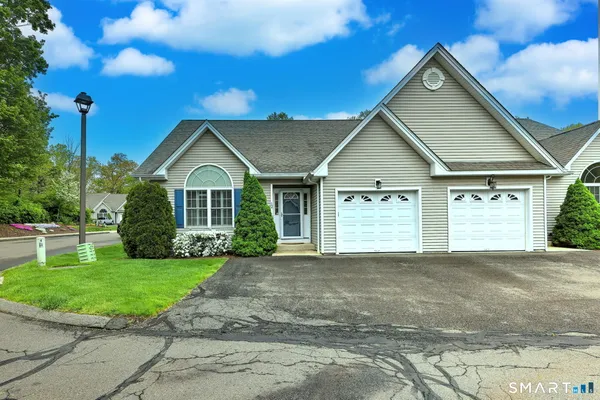 $450,000 | 30 Prosperity Court, Unit 12, Southington, CT 06489