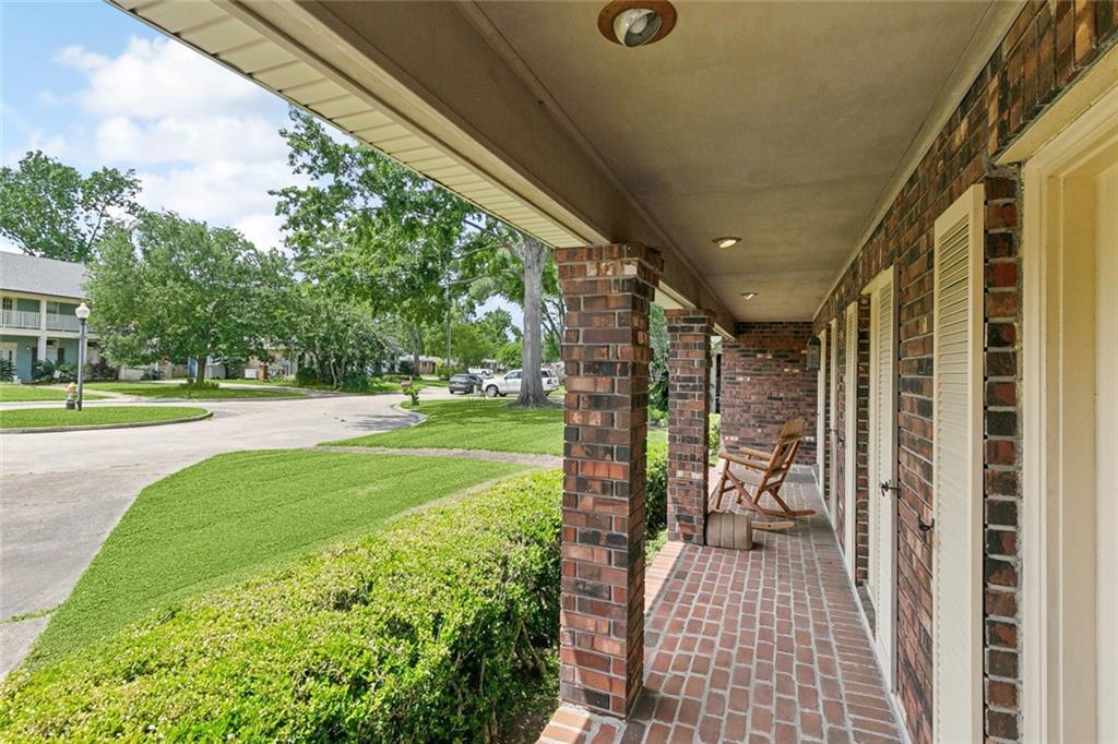 6 Tudor Lane River Ridge, LA 70123 - Photo 3 of 21