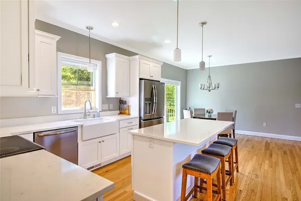 $879,900 | 9 Cassidy Trail, Coventry, RI 02831