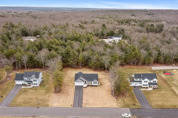 $879,900 | 9 Cassidy Trail, Coventry, RI 02831