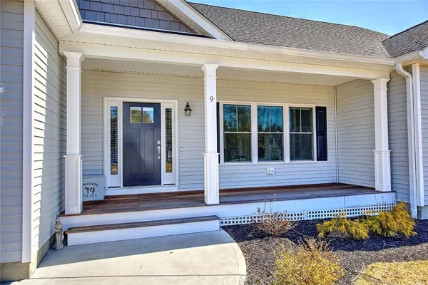 $879,900 | 9 Cassidy Trail, Coventry, RI 02831