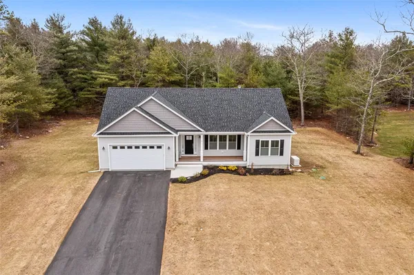 $879,900 | 9 Cassidy Trail, Coventry, RI 02831