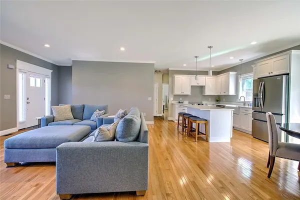 $879,900 | 9 Cassidy Trail, Coventry, RI 02831