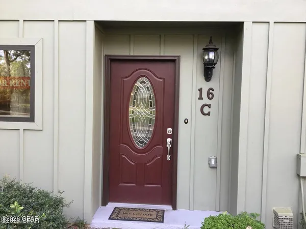 $1,700 | 1025 West 19th Street, Unit 16C, Panama City, FL 32405