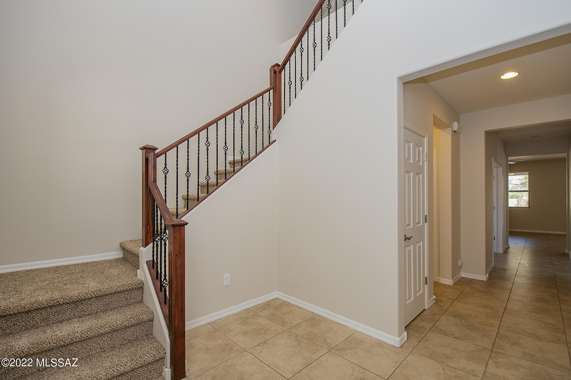 39081 South Running Roses Lane Tucson, AZ 85739 - Photo 5 of 43