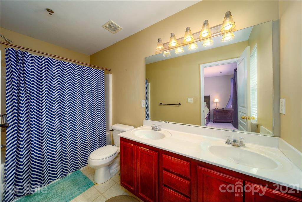 6318 Gammon Road, Unit 14 Charlotte, NC 28269 - Photo 8 of 24 Gallery Image 8