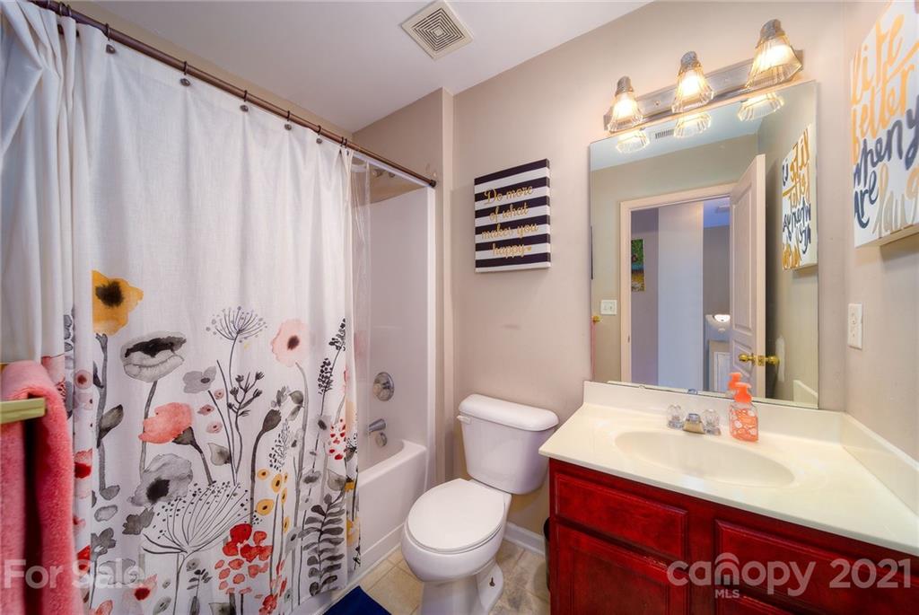 6318 Gammon Road, Unit 14 Charlotte, NC 28269 - Photo 10 of 24 Gallery Image 10