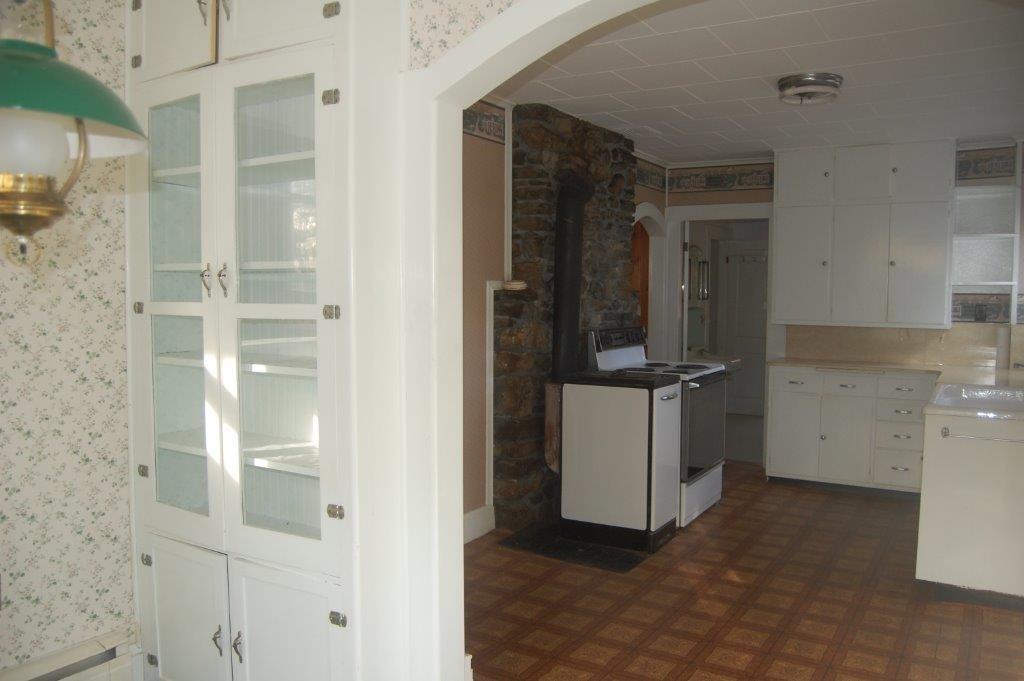 26 Welch Point Road Winthrop, ME 04364 - Photo 17 of 33 DINING INTO KITCHEN