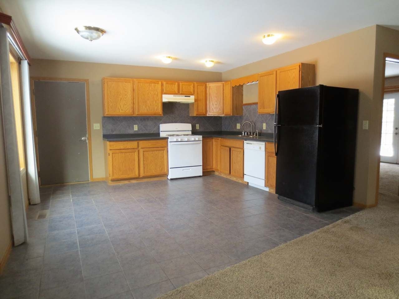 2702-04 Jodi Drive Rhinelander, WI 54501 - Photo 3 of 15 Gallery Image 3