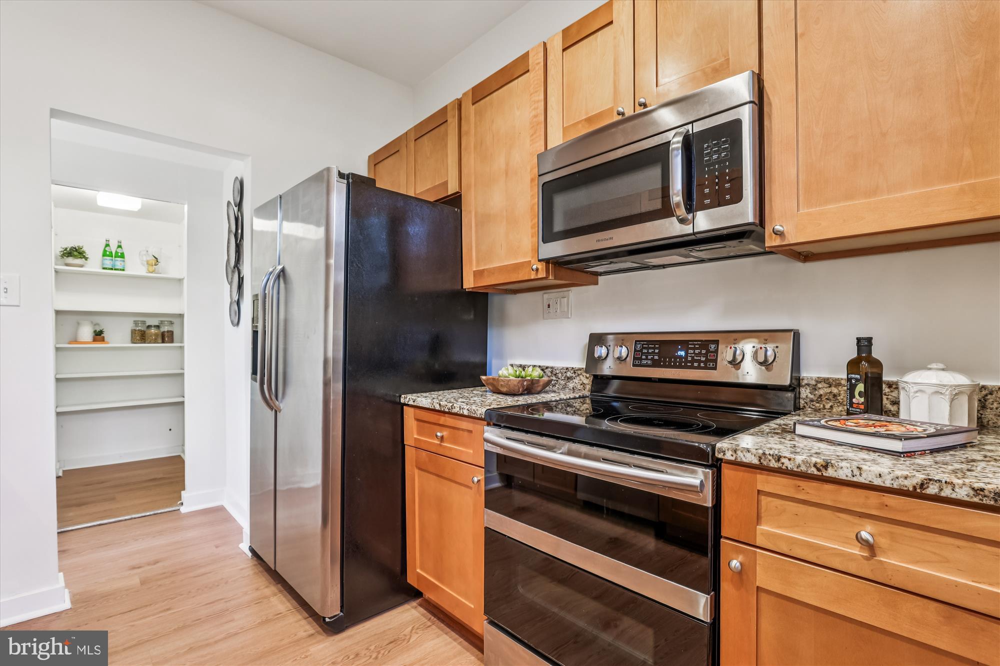 11487 Waterview Cluster Reston, VA 20190 - Photo 8 of 44 Kitchen