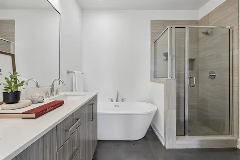 $450,000 | 5710 McCommas Boulevard, Unit 101, Dallas, TX 75206