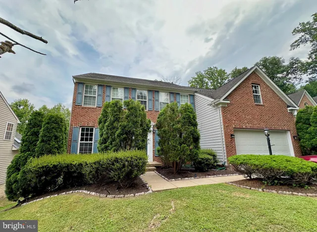 $1,975 | 5103 Fort Ellsworth Court, Alexandria, VA 22310