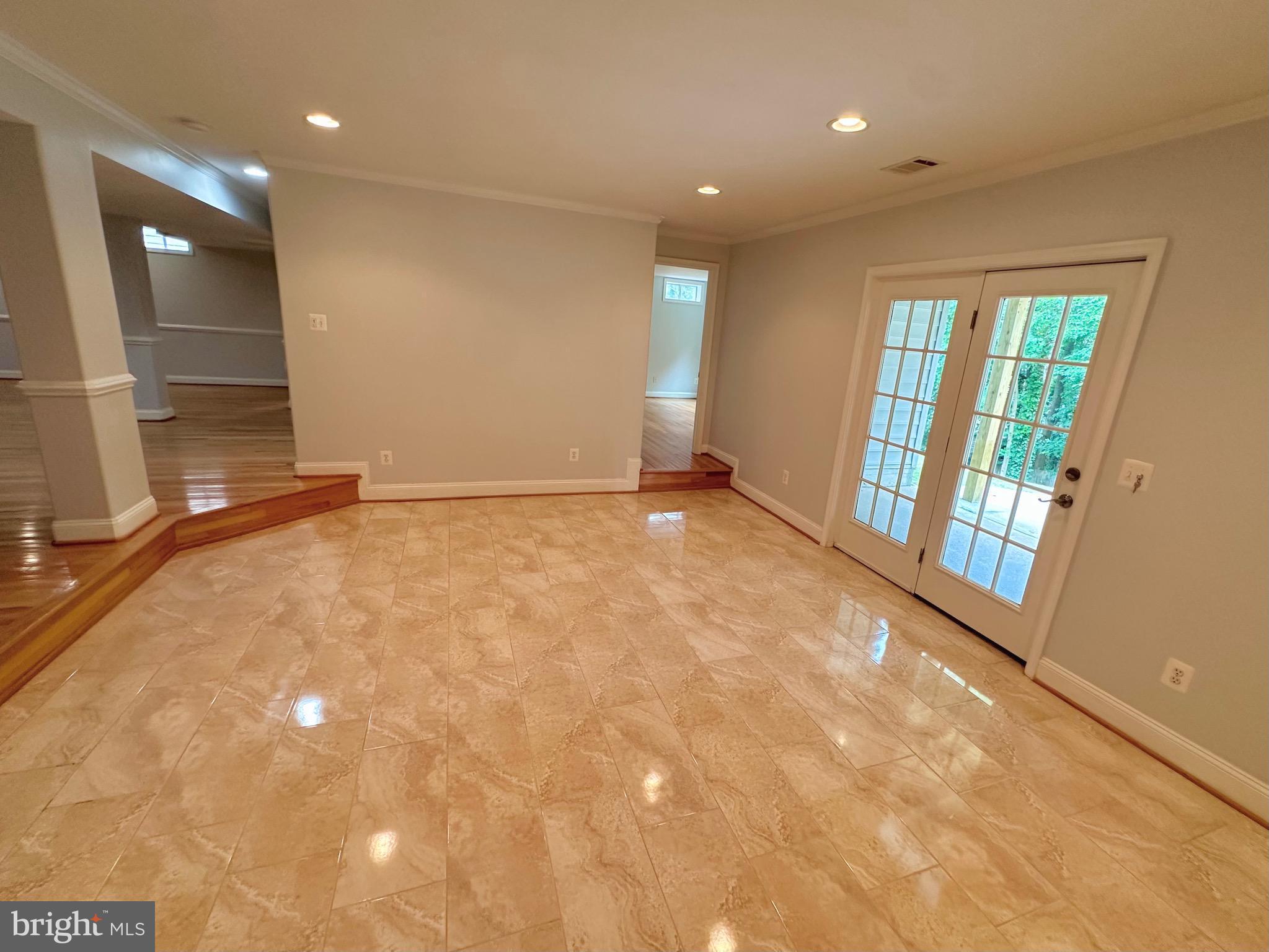 5103 Fort Ellsworth Court Alexandria, VA 22310 - Photo 5 of 16