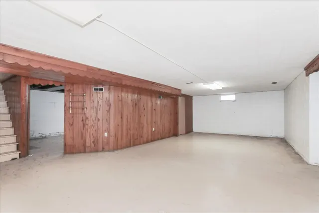 $325,000 | 815 North Ellsworth Street, Naperville, IL 60563