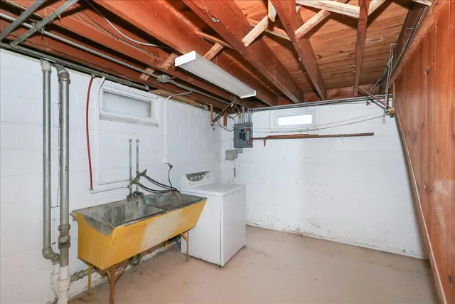 $325,000 | 815 North Ellsworth Street, Naperville, IL 60563