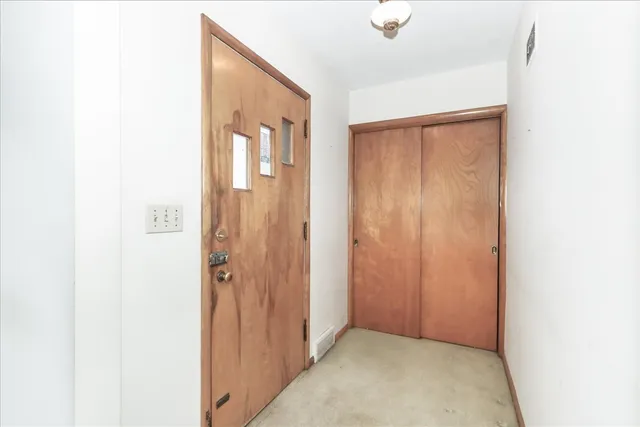 $325,000 | 815 North Ellsworth Street, Naperville, IL 60563