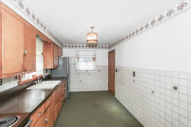 $325,000 | 815 North Ellsworth Street, Naperville, IL 60563