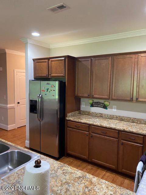 3904 Nantucket Road, Unit B Greenville, NC 27834 - Photo 3 of 25 IMG_2489