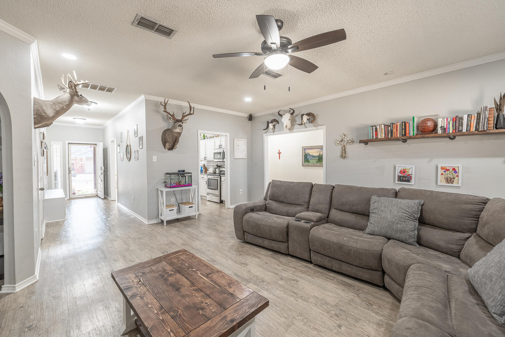 5912 89th Street Lubbock, TX 79424 - Photo 11 of 49 26