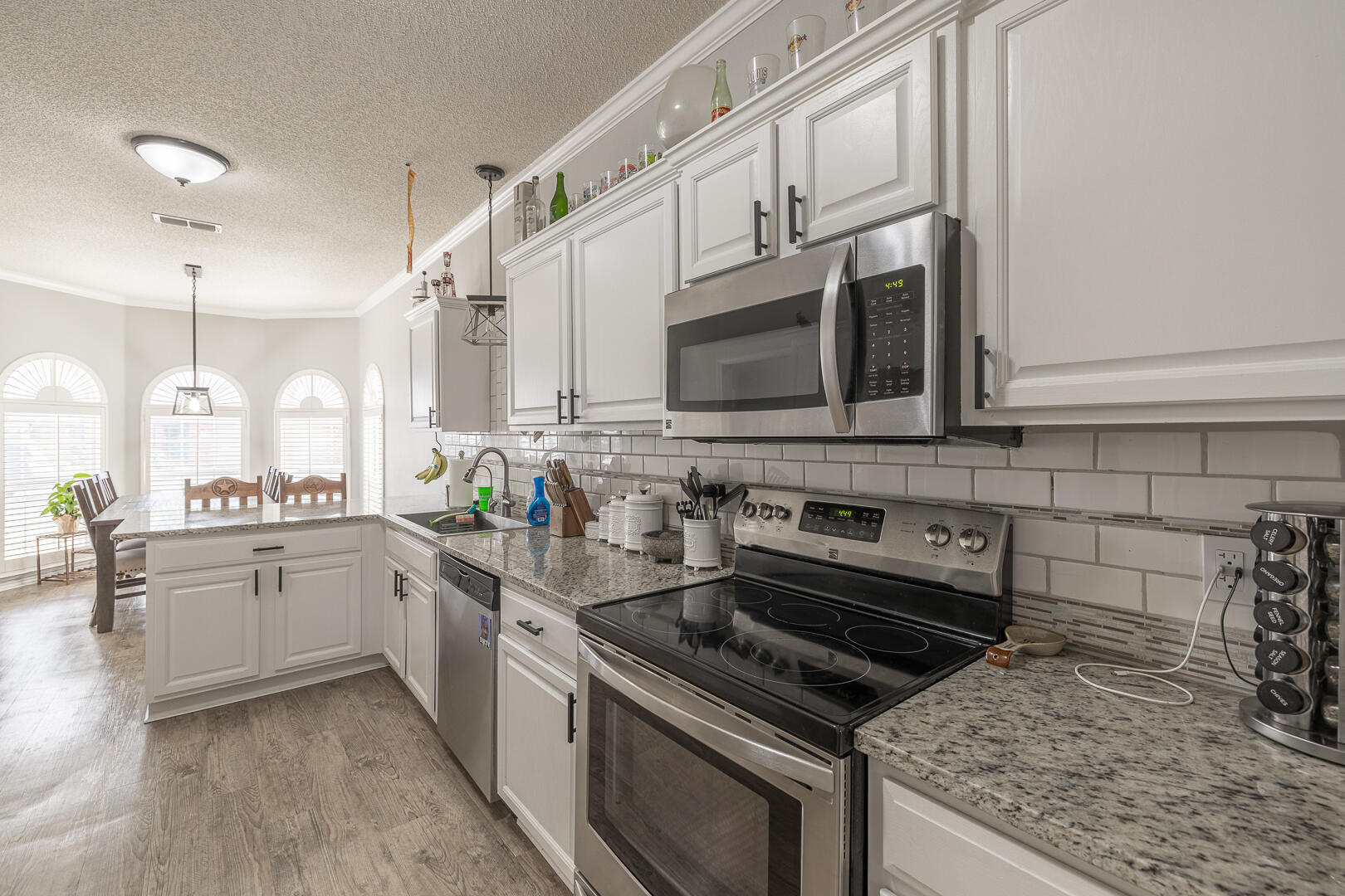 5912 89th Street Lubbock, TX 79424 - Photo 12 of 49 40