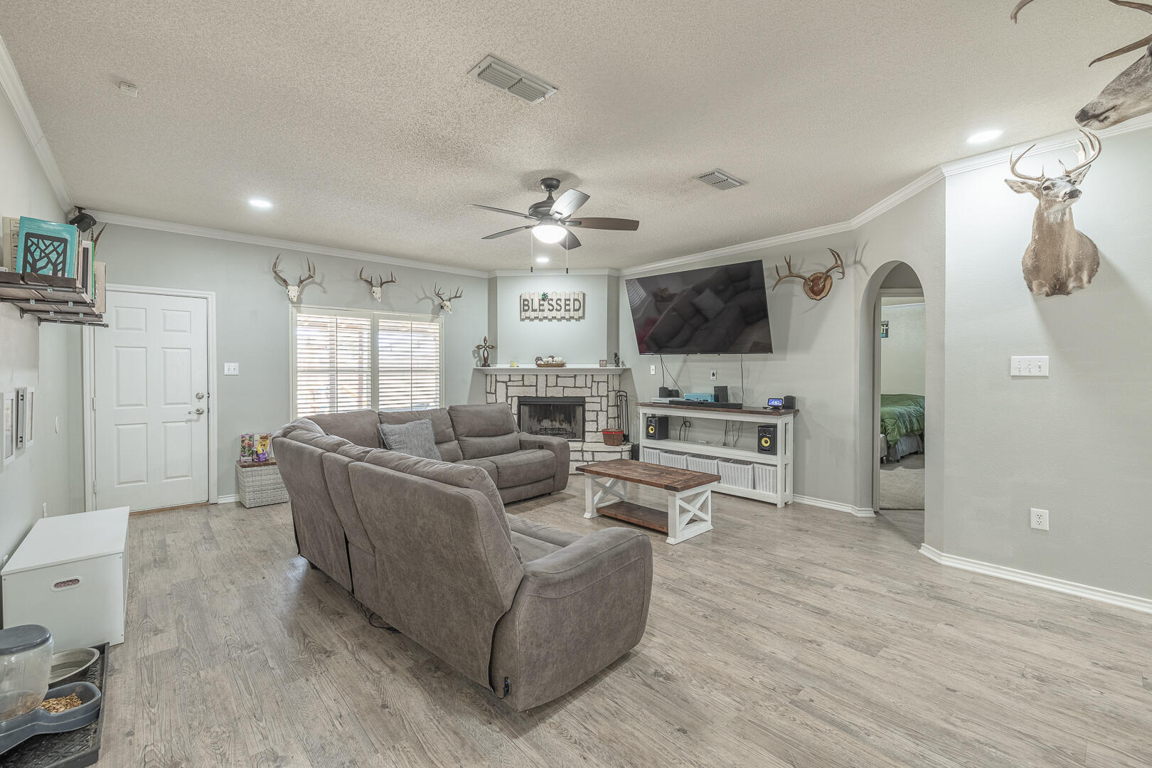 5912 89th Street Lubbock, TX 79424 - Photo 9 of 49 11