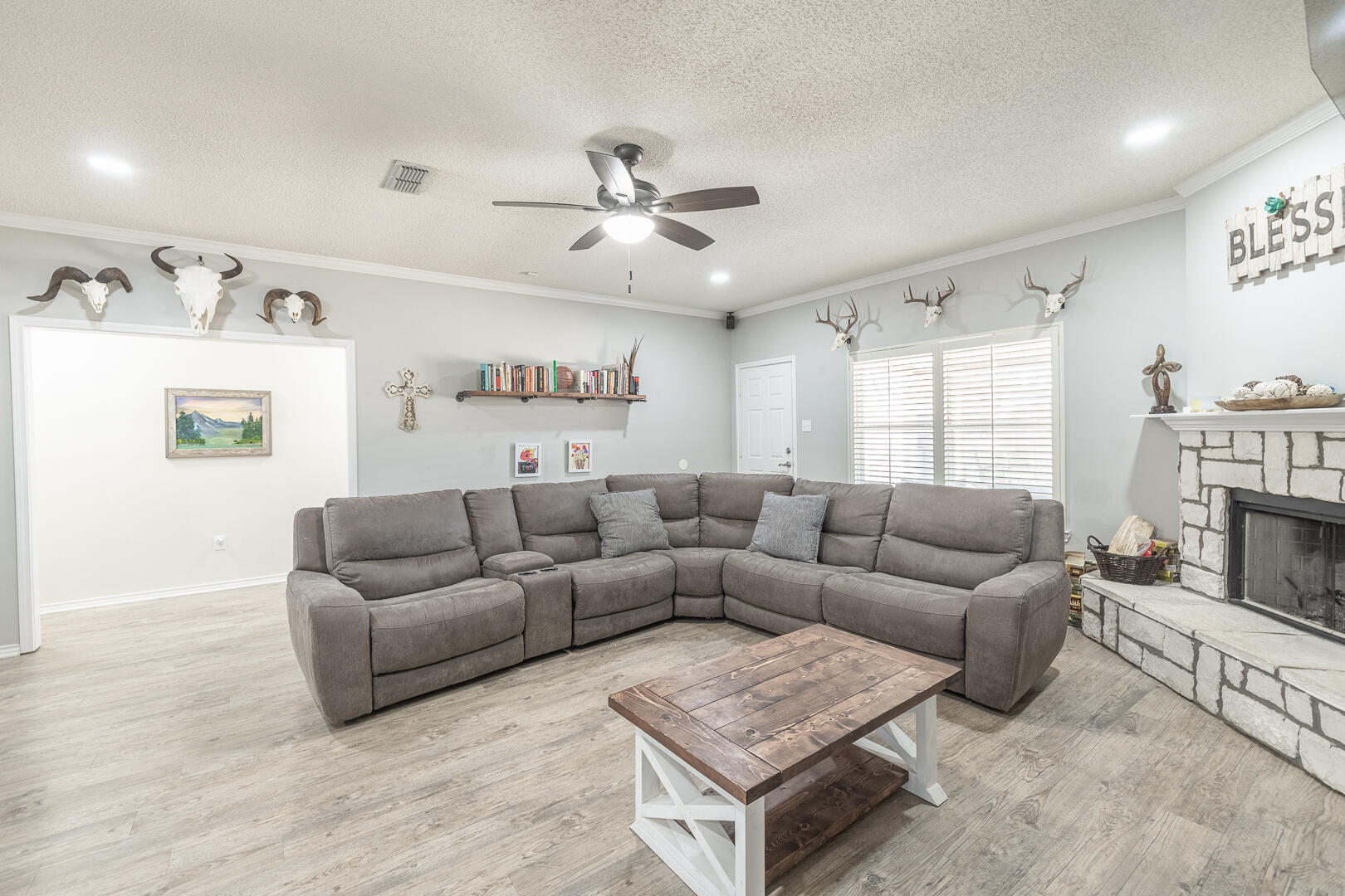 5912 89th Street Lubbock, TX 79424 - Photo 10 of 49 38