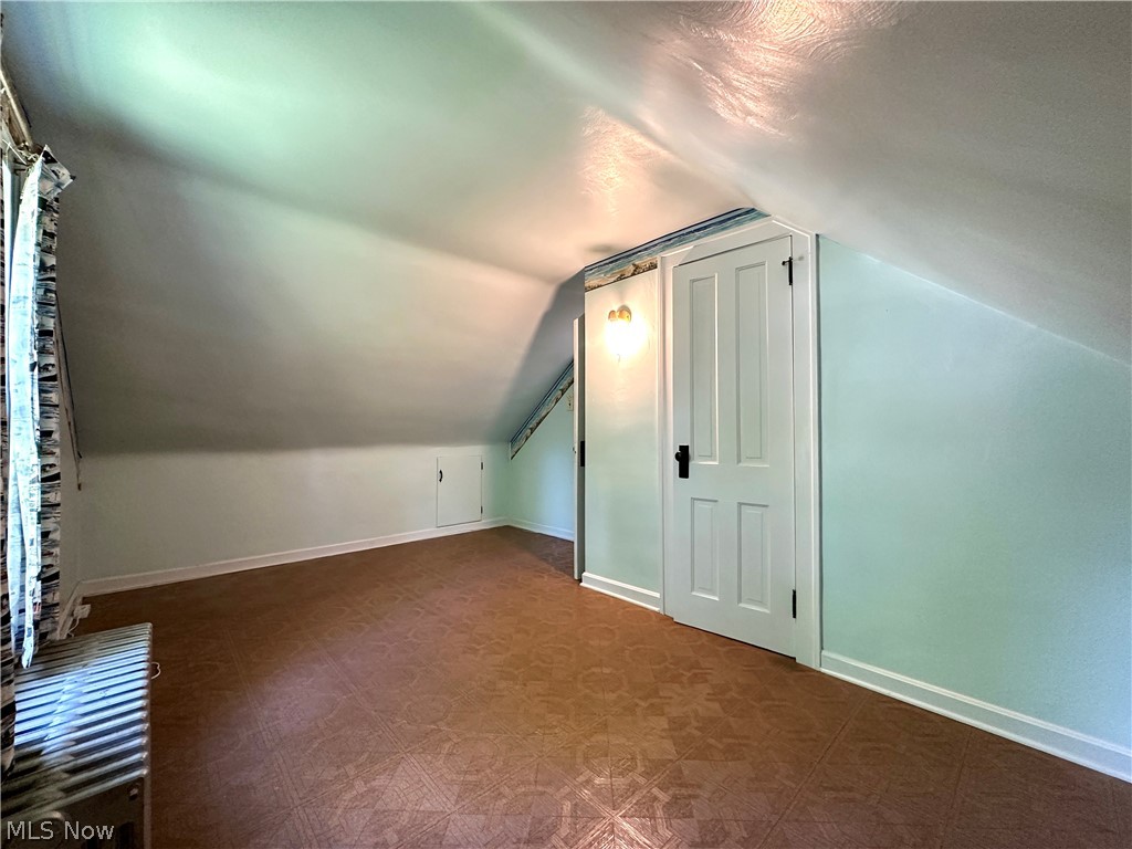 1465 Warner Road Southeast Hubbard, OH 44425 - Photo 24 of 40