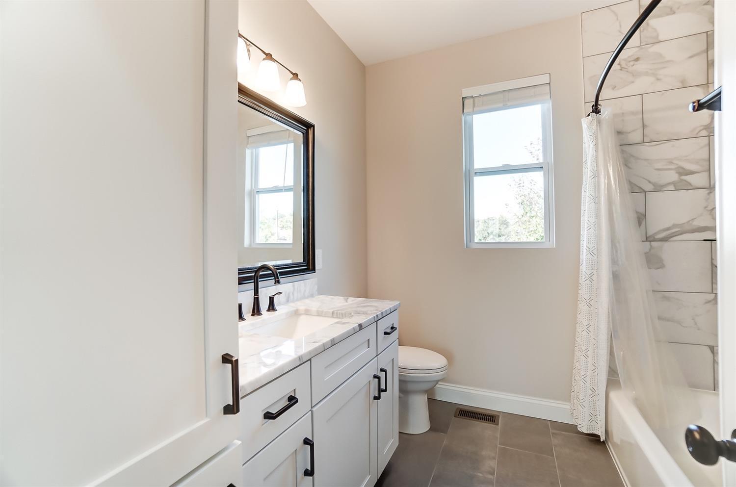 4545 Ruebel Place Cincinnati, OH 45211 - Photo 34 of 44 Gallery Image 34