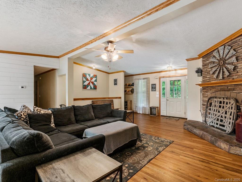 248 Ruth Road Canton, NC 28716 - Photo 1 of 17