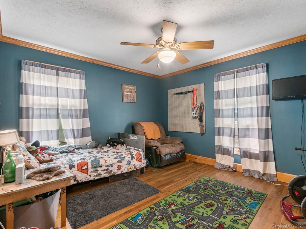 248 Ruth Road Canton, NC 28716 - Photo 11 of 17