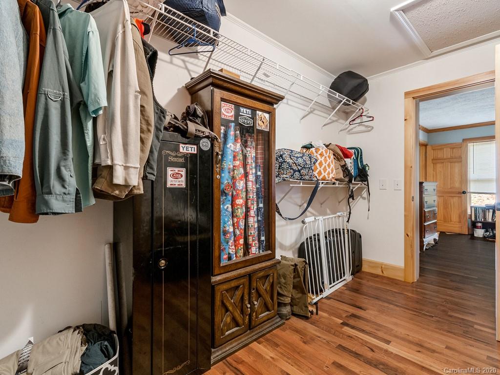 248 Ruth Road Canton, NC 28716 - Photo 8 of 17