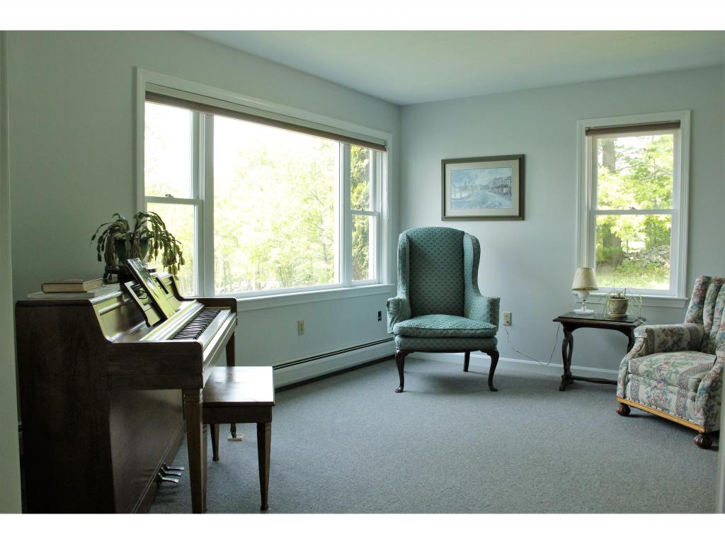 49 Staniels Road Chichester, NH 03258 - Photo 10 of 36