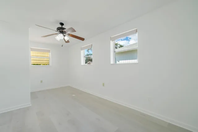 $395,000 | 5519 Southeast Normandy Avenue, Stuart, FL 34997
