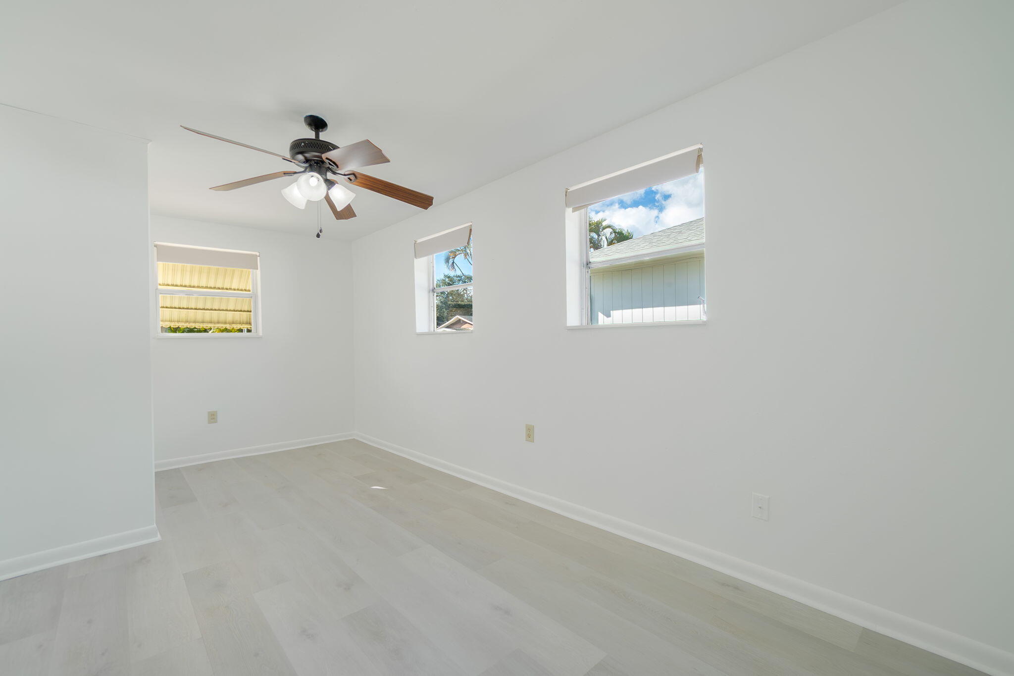 5519 Southeast Normandy Avenue Stuart, FL 34997 - Photo 13 of 37 Bed 2