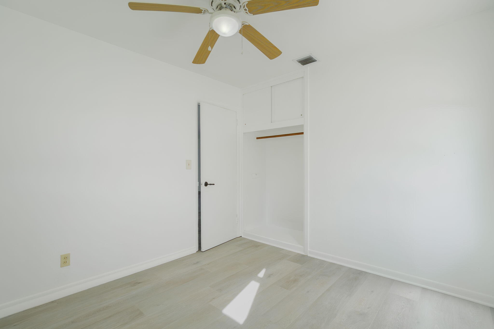 5519 Southeast Normandy Avenue Stuart, FL 34997 - Photo 17 of 37 Bed 4