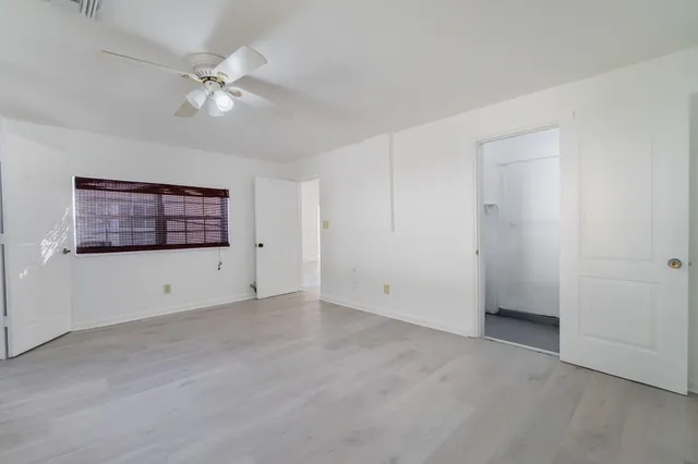 $395,000 | 5519 Southeast Normandy Avenue, Stuart, FL 34997