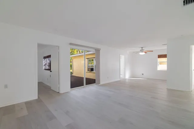 $395,000 | 5519 Southeast Normandy Avenue, Stuart, FL 34997