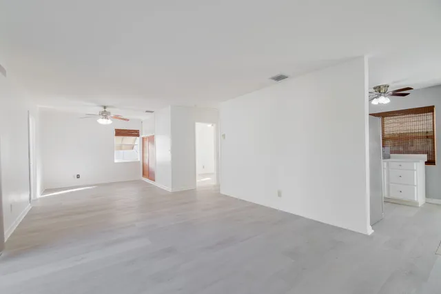 $395,000 | 5519 Southeast Normandy Avenue, Stuart, FL 34997