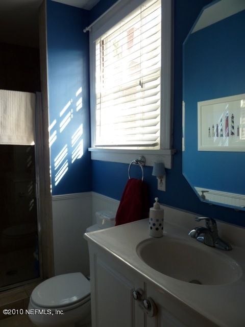 1501 First Street Neptune Beach, FL 32266 - Photo 13 of 16 Upstairs Bath