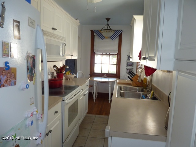 1501 First Street Neptune Beach, FL 32266 - Photo 7 of 16 kitchen