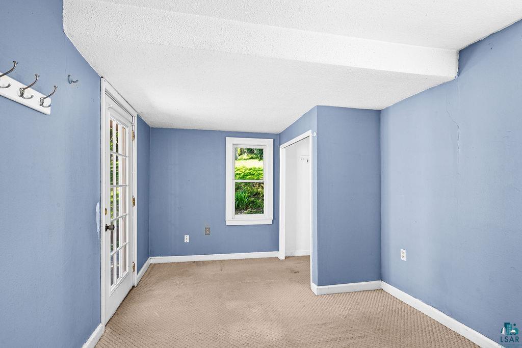512 Rose Street Duluth, MN 55803 - Photo 5 of 42