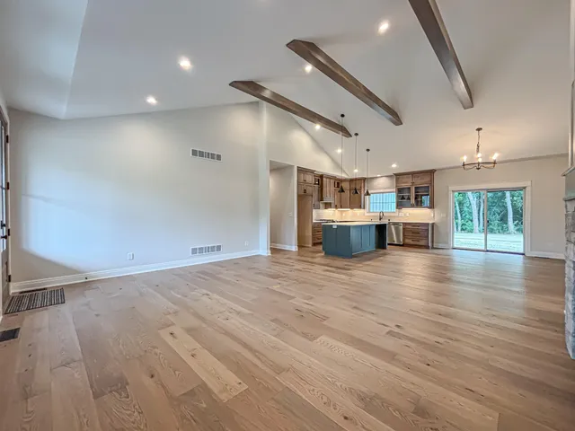 $899,900 | W149 County Road L, East Troy, WI 53120