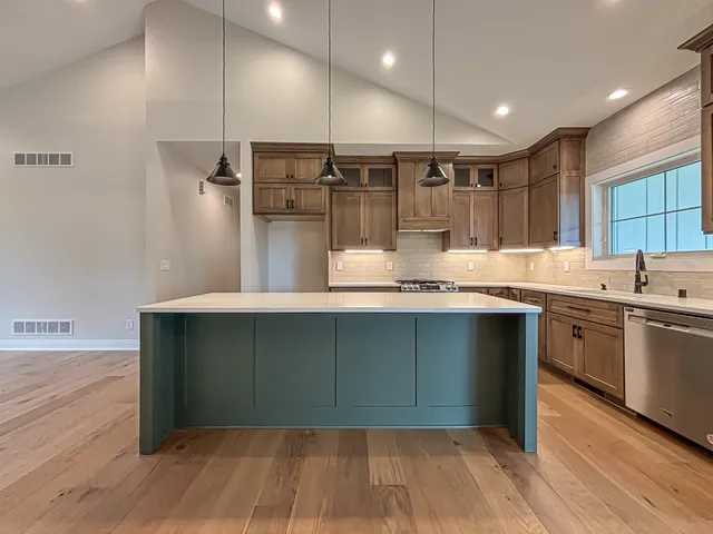 $899,900 | W149 County Road L, East Troy, WI 53120